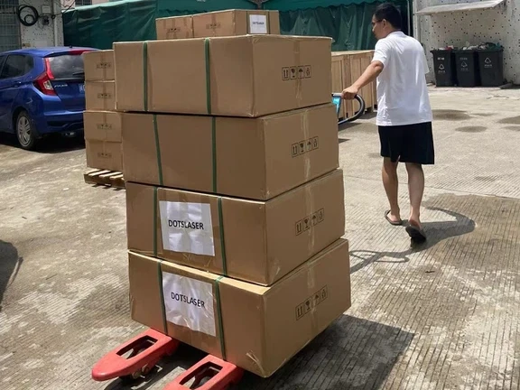Dotslaser shipment daily Dotslaser shipment daily